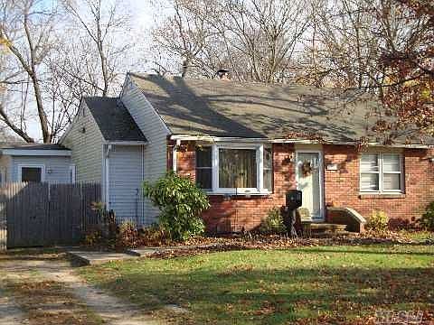 1st image of 102 Noel Dr