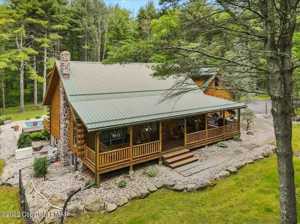 899 Lower Swiftwater Rd, Cresco, PA 18326