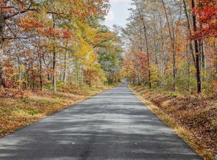 3 Coles Rolling Rd, Scottsville, VA 24590