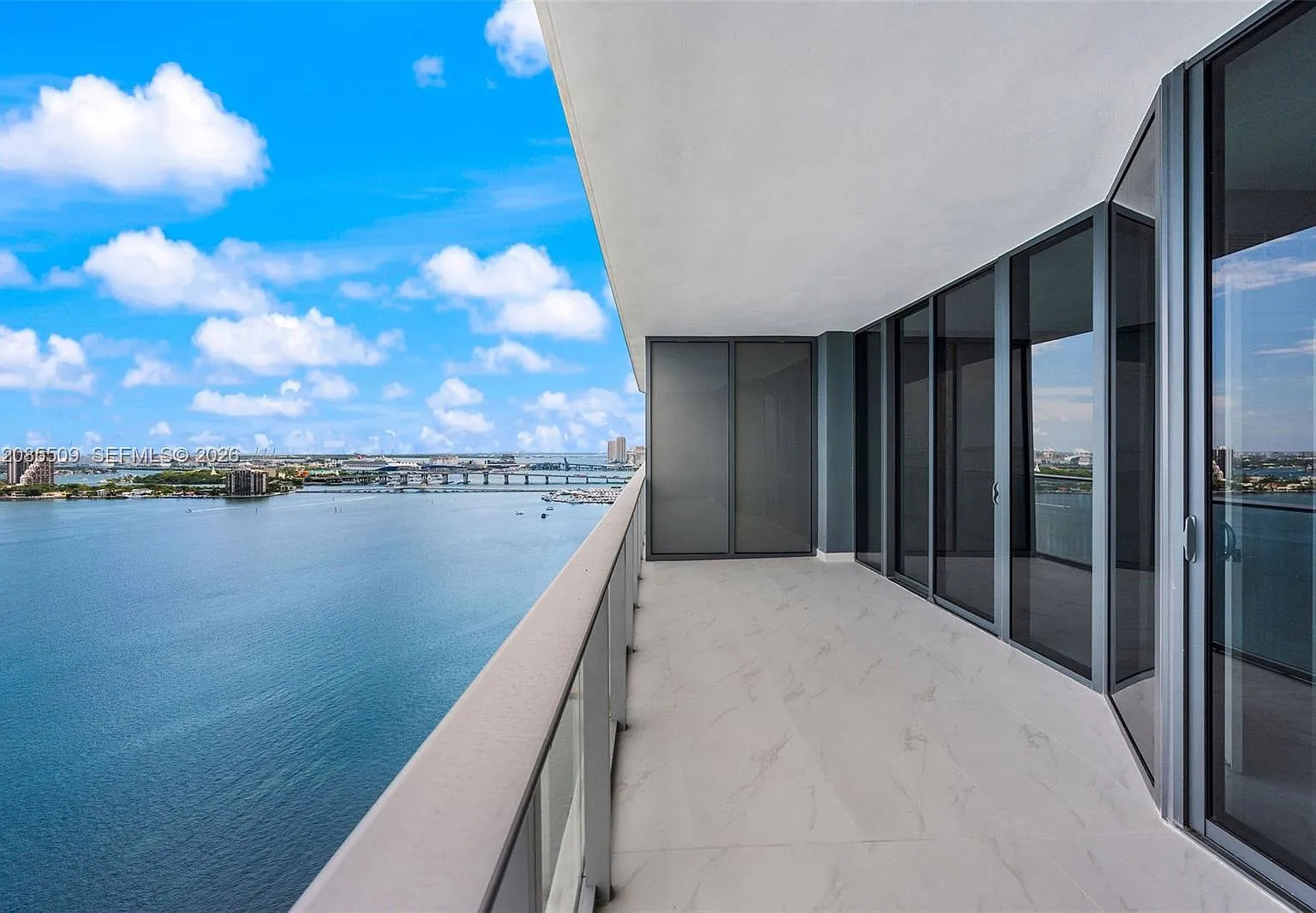2 bed, 3.0 bath, 1306 sqft, $12,000 — Photo 4