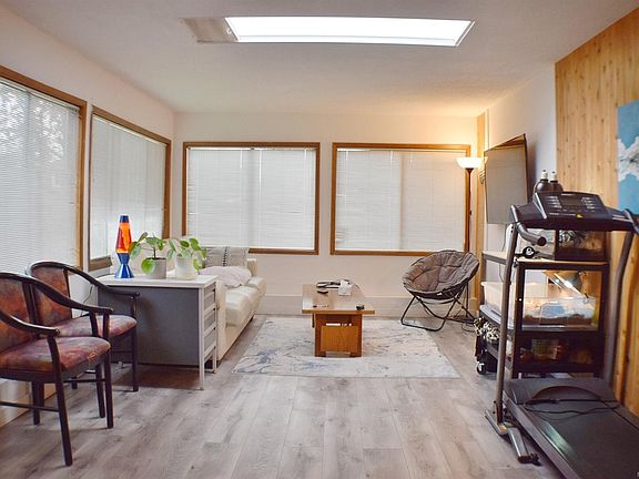 5th image of 4037 Cumberland Rd
