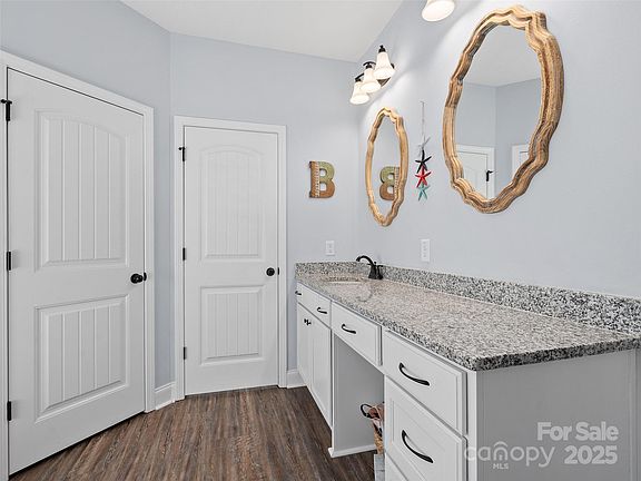 24th image of 303 Johnson Farm Rd