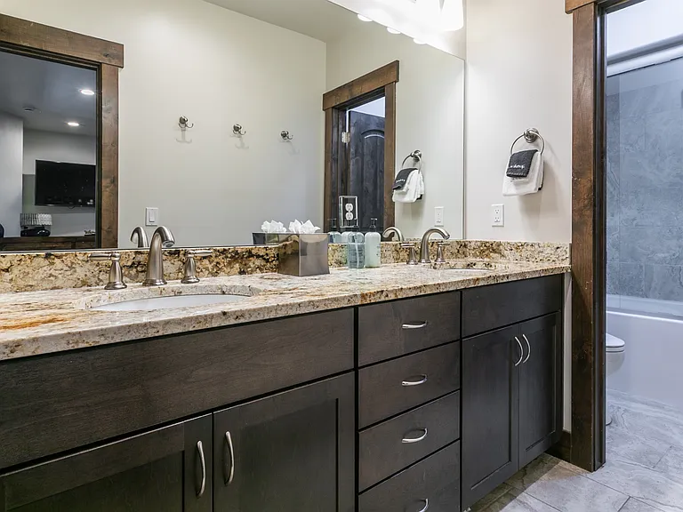 1115 W Wintercress Trl — Photo 32