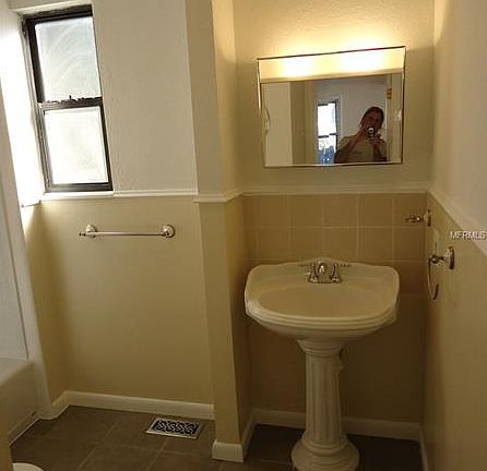 4th image of 5641 35th Way N