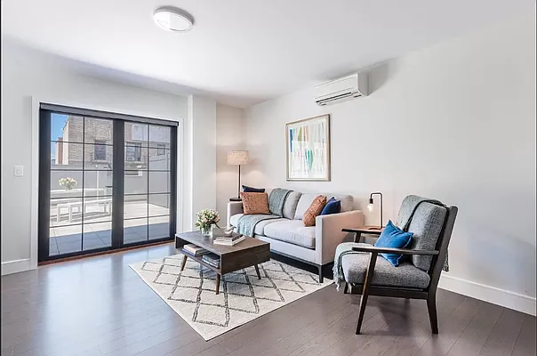 Rented by Modern Spaces | media 11