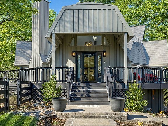 4th image of 1930 Old Hillsboro Rd