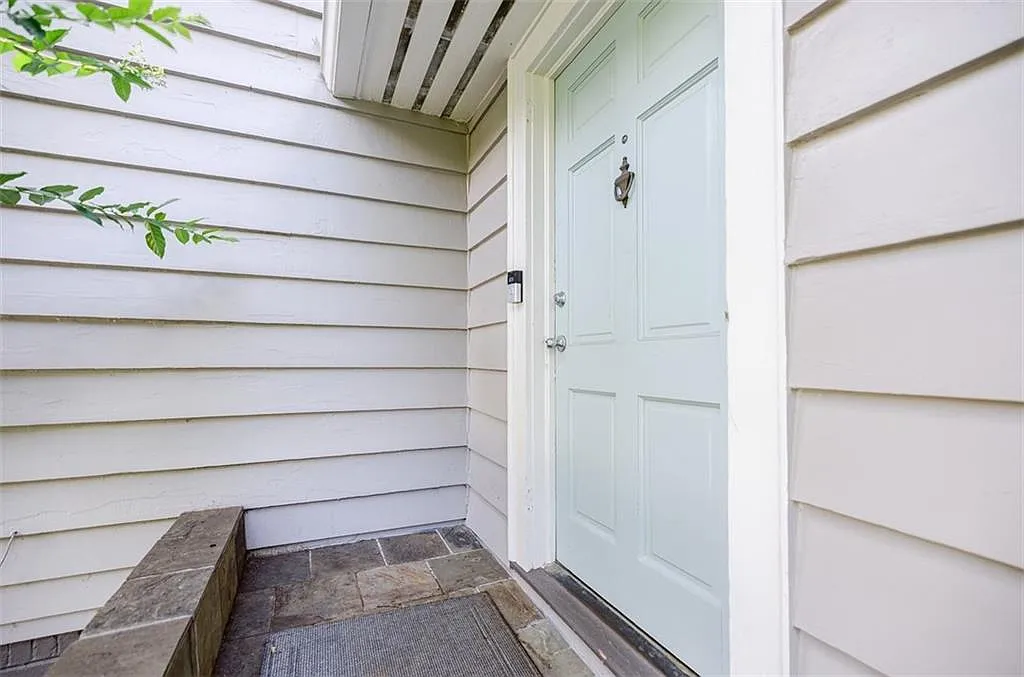 2 bed, 1.0 bath, 1129 sqft, $2,500 — Photo 3
