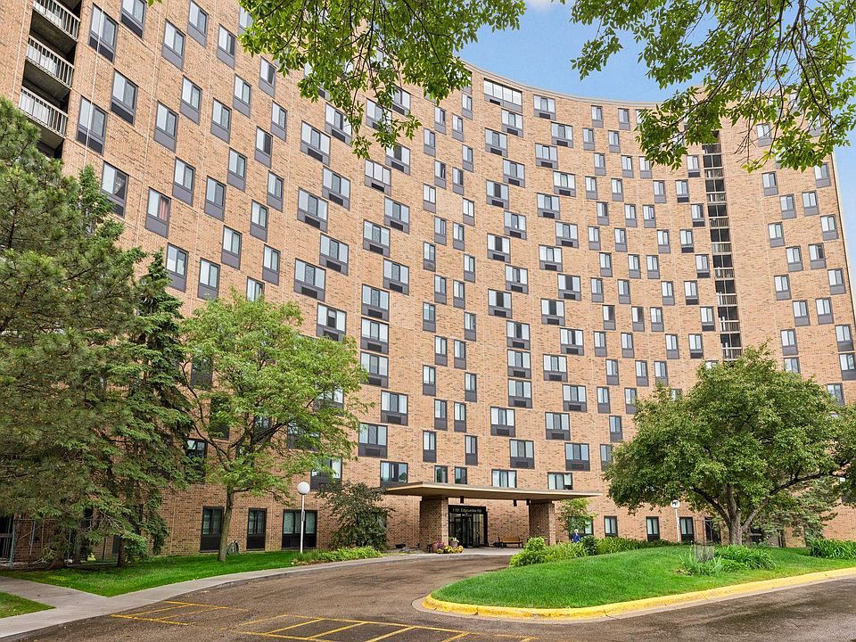 1st image of 1181 Edgcumbe Rd APT 1515