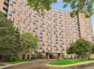 1181 Edgcumbe Rd APT 1515, Saint Paul, MN 55105