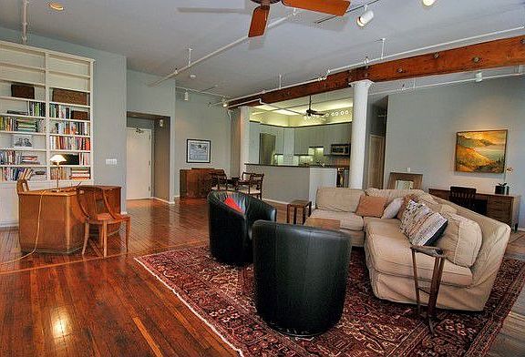 2nd image of 711 S Dearborn St #3C