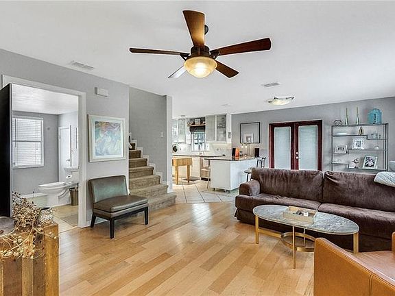 2nd image of 1419 Catherine St