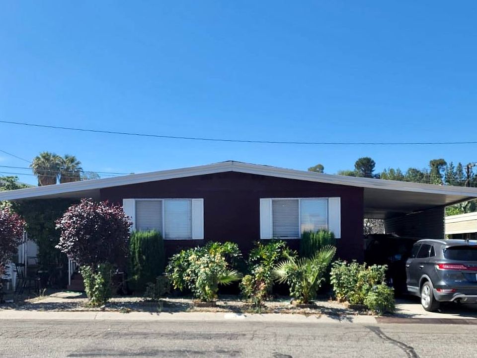 1st image of 24414 University Ave Space 3