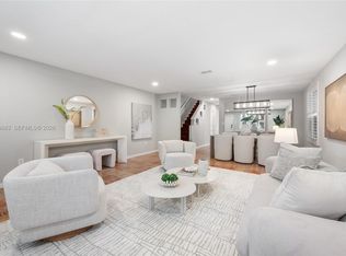 3274 Gifford Ln #3274, Miami, FL 33133