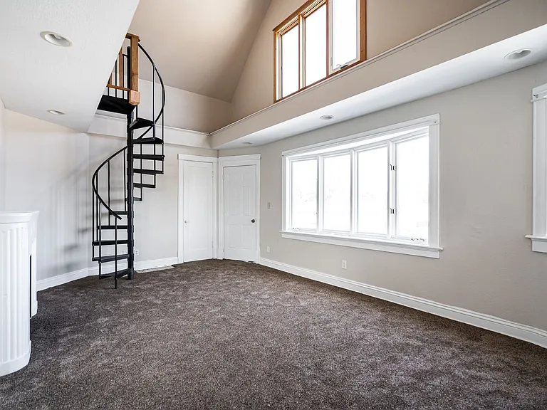 3315 N Holton St — Photo 3