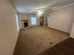 2126 3rd Ave NW TRAILER 33, Owatonna, MN 55060