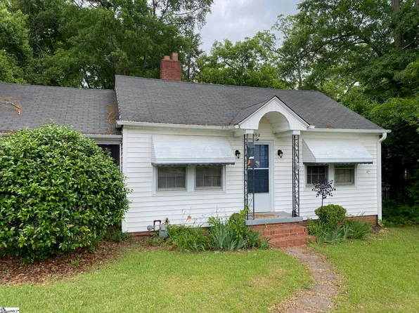302 Jones St, Laurens, SC 29360