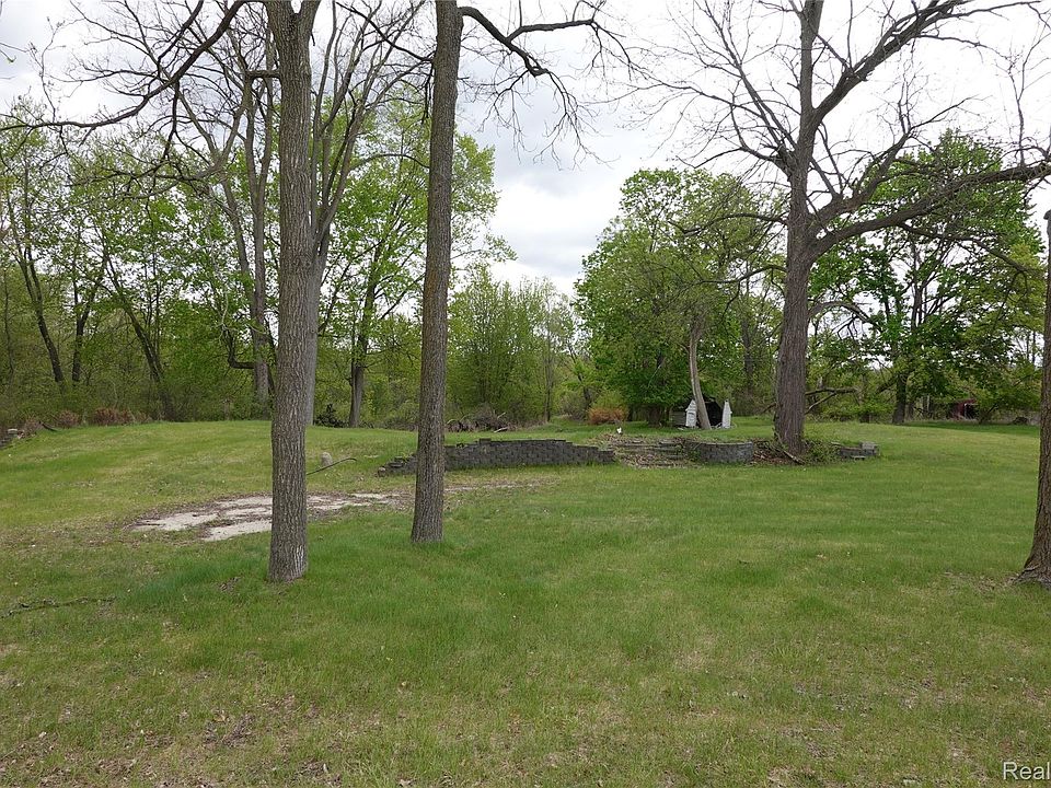 1st image of 454 East Rd