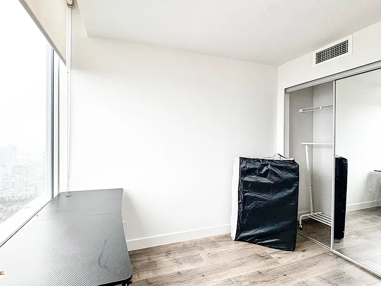 1283 Howe St #4003 — Photo 14