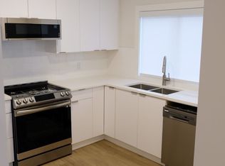 12317 Beecher St #2, Surrey, BC V4A 3A7