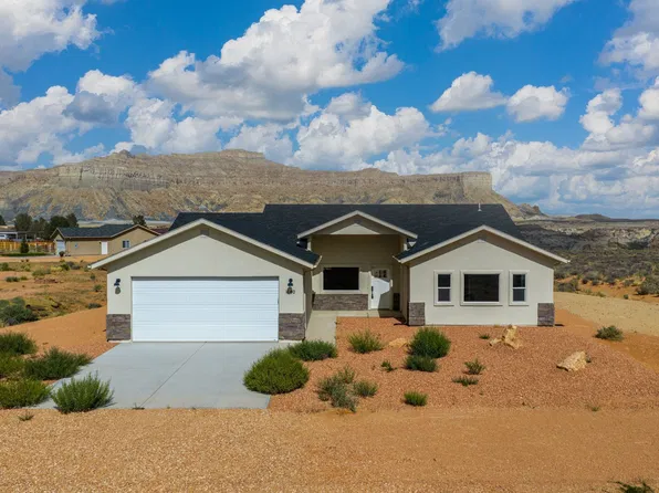 1140 S Independence Way, Big Water, UT 84741