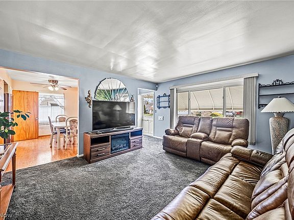 2nd image of 1446 Orchard Heights Dr