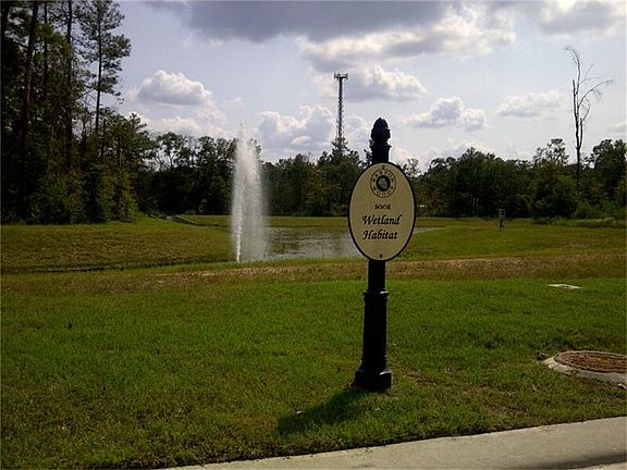 Barton Woods is a quiet wooded community in Conroe, Texas. The community is connected by jogging tra