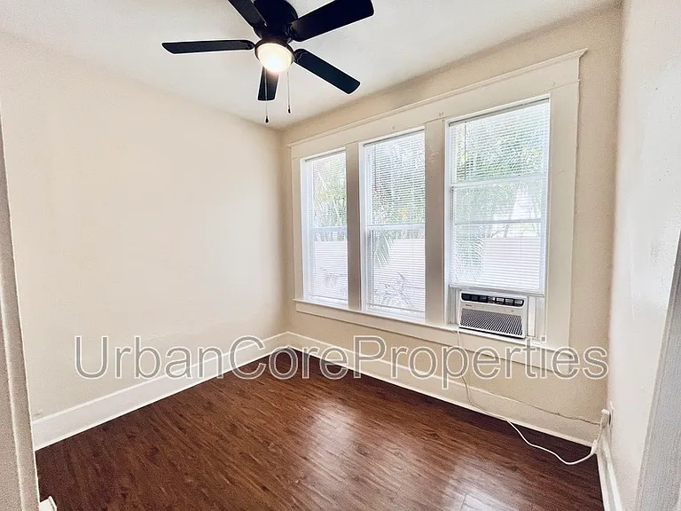 417 4th St N #103 — Photo 9