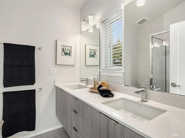 18107 65th Ave NE #101 — Photo 10