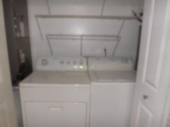 4th image of 85 Debarry Ave APT 1032