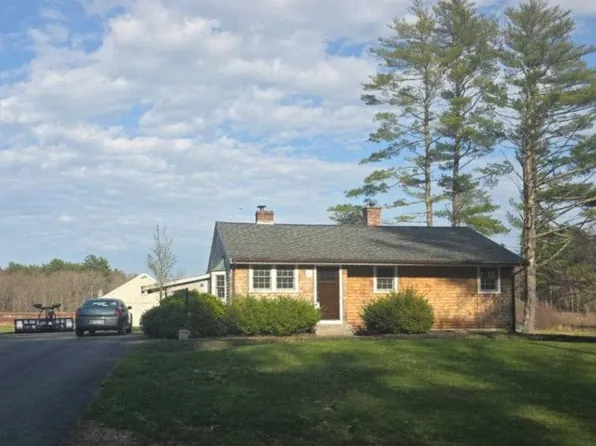63 South St, Halifax, MA 02338