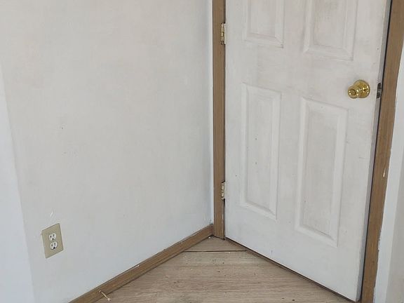 2nd image of 8526 8th Ave W #1