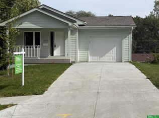 2273 N 38th Ave, Omaha, NE 68111