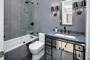 Sold by Barlavi Inc.