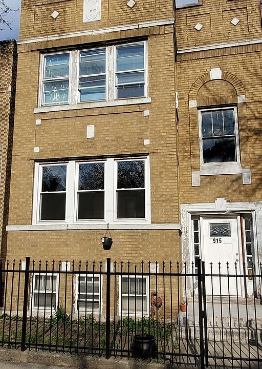 1st image of 915 N Hamlin Ave