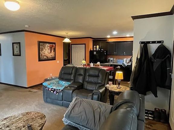 4th image of 236 Parkwood Rd #40