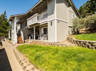 1527 NW Juniper St APT 2, Bend, OR 97703