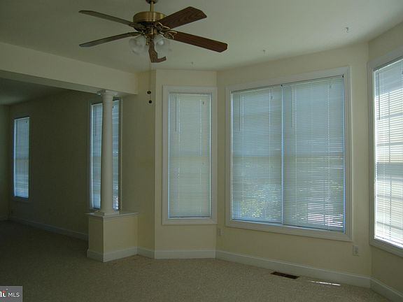 3rd image of 236 Three Creeks Dr