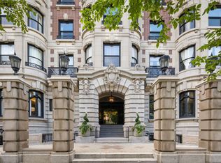 390 Commonwealth Ave APT 305, Boston, MA 02215