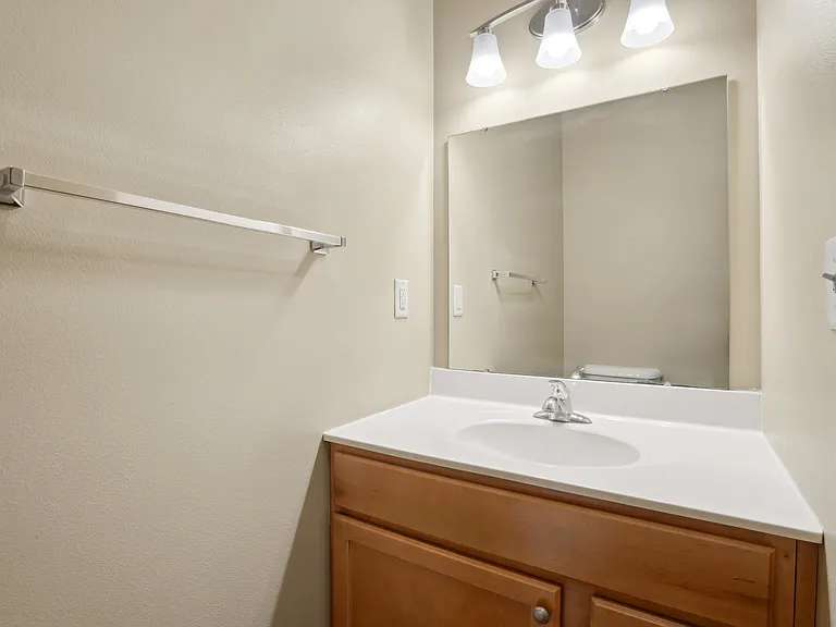 Westgate Residence Townhomes — Photo 43