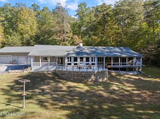 303 Cumberland Cove Rd, Monterey, TN 38574