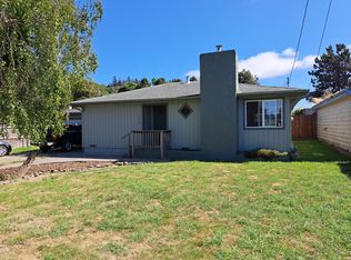 1956 Becker Ln, Fortuna, CA 95540