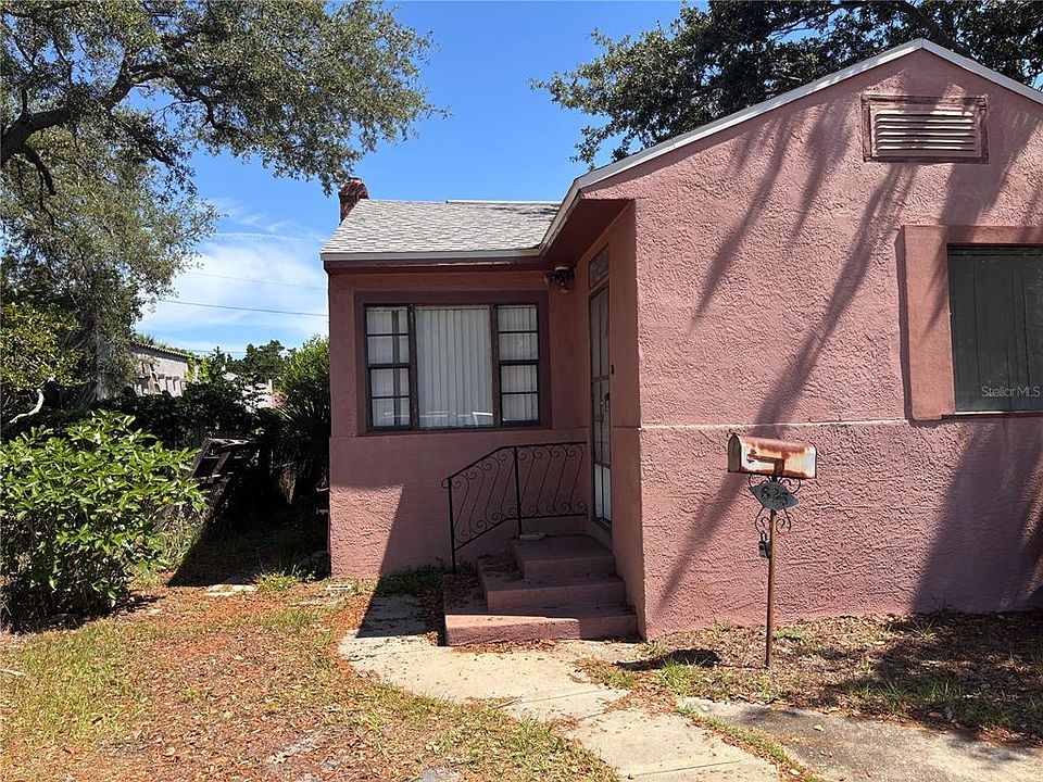 1st image of 635 30TH AVENUE S