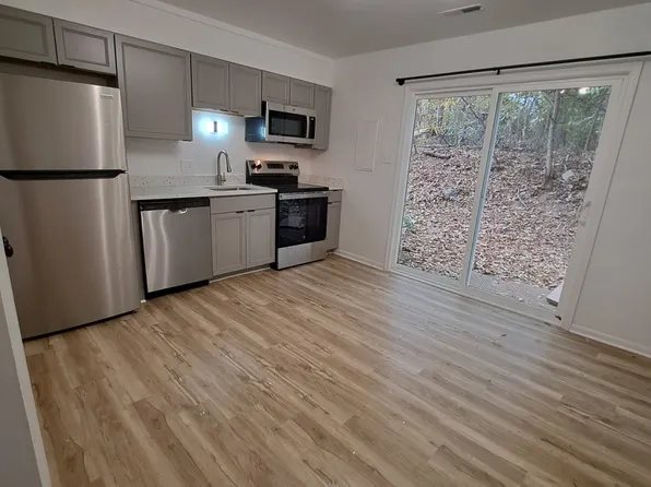 2651 Gatewood Cir, Charlottesville, VA 22911