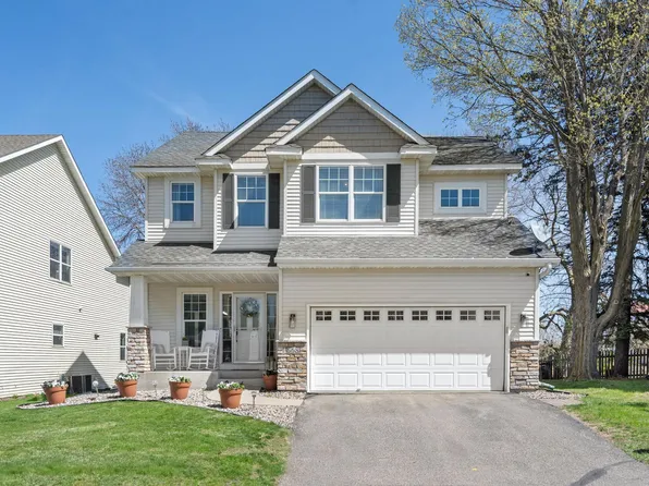 668 Newberry Ln, Chaska, MN 55318