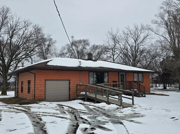 1905 Cleveland Ave, Charles City, IA 50616