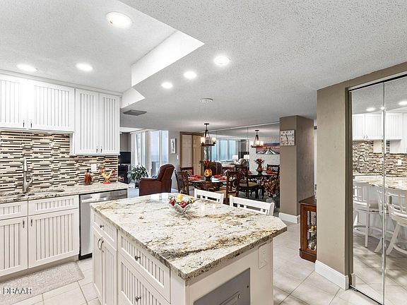 5th image of 3043 S Atlantic Ave APT 804