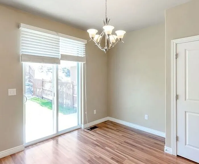 1848 W Woodview Dr — Photo 20