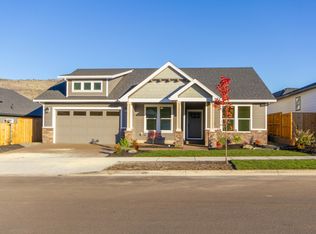 2838 Caldera Ln, Medford, OR 97504