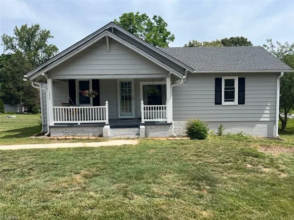 155 Hilda Dr, Mount Airy, NC 27030