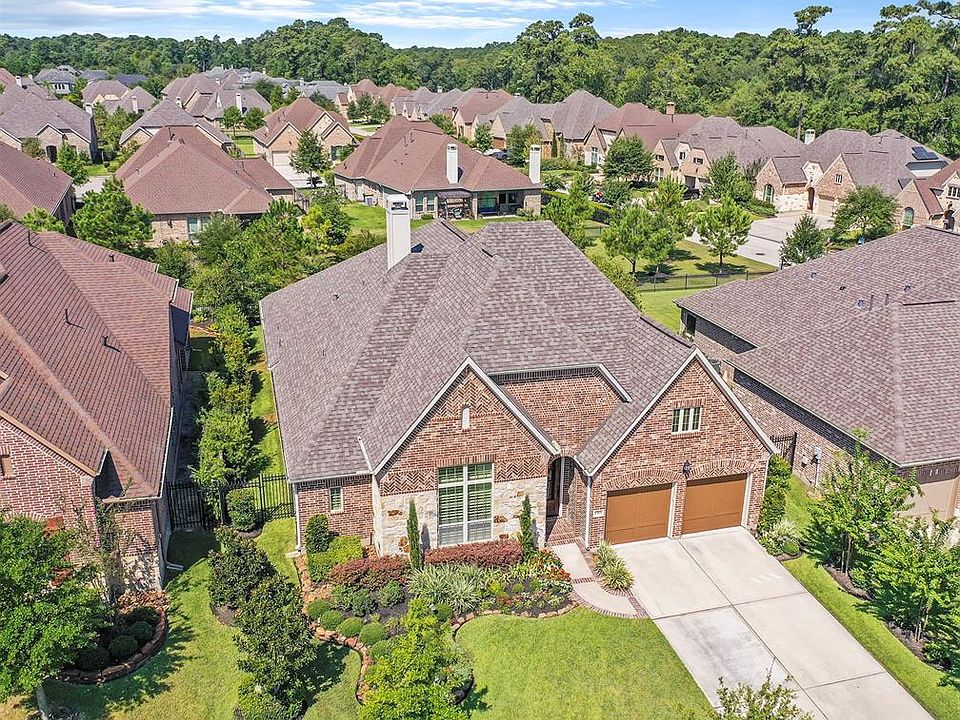 1st image of 1315 Stratford Way
